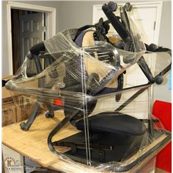 PAIR OF OAK TONE OFFICE DESKS WITH ASST OFFICE