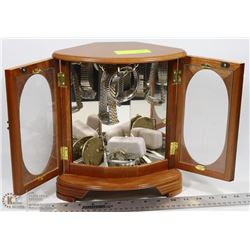 VINTAGE ESTATE WOOD JEWELLERY BOX WITH WATCH