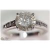 Image 1 : #50-14K WHITE GOLD DIAMOND RING W/ VIDEO GIFTBOX