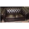 Image 3 : 3PC DIAMOND TUCK PATTERN SOFA SET INCL SOFA, LOVE