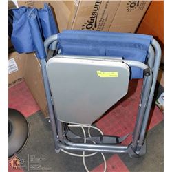 FOLDING CAMP CHAIR WITH SIDE TABLE