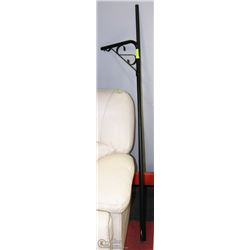 BLACK METAL ADJUSTABLE HANGING PLANT STAKE