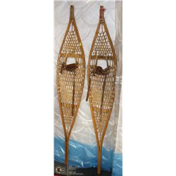 5 FT VINTAGE WOODEN SNOWSHOES