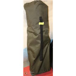 DOUBLE FOLDING CAMP CHAIR WITH CONSOLE