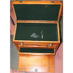 VINTAGE WOOD JEWELLERY BOX WITH KEYS
