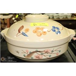 ESTATE HANDPAINTED CERAMIC BOWL WITH LID