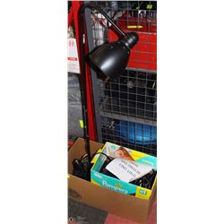 LOT OF MISCELLANEOUS ELECTRICAL GADGETS