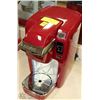 Image 1 : RED KEURIG COFFEE MACHINE-WORKING