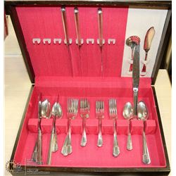 VINTAGE ESTATE W. A. ROGERS SILVERWARE SET