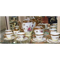 15 PIECE TEA SET