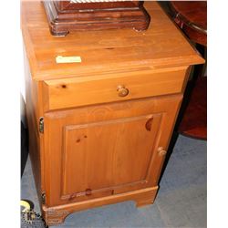 PINE NIGHT STAND