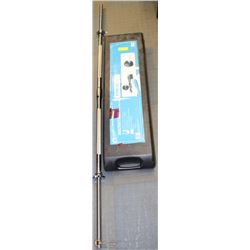 WEIGHT BAR AND 100 LBS G1 WEIGHT SET