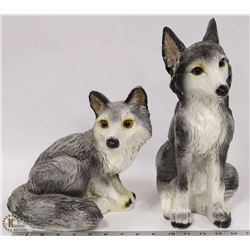 2 PORCELAIN DOGS MADE IN MEXICO ( 1960-70)