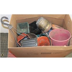 30 PLANTING AND FLOWER POTS