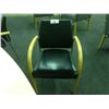 Image 2 : BLACK LEATHER AND MAPLE FRAME CLIENT CHAIR