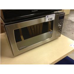 PANASONIC COUNTERTOP HIGH POWER DIGITAL MICROWAVE, STAINLESS STEEL, USED