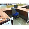 Image 2 : CHERRY 6' X 6' CORNER WORKSTATION