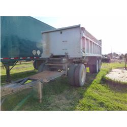 1993 KNIGHT TRI-AXLE GRAVEL WAGON