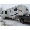 Image 2 : 2008 BRISTOL BAY 36' FIFTH WHEEL HOLIDAY TRAILER