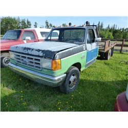 1990 FORD F350 TRUCK