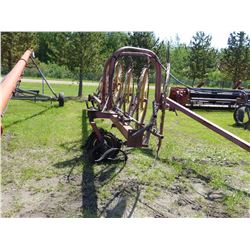 9 WHEEL SIDE DELIVERY RAKE