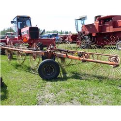 VICON 6 WHEEL RAKE