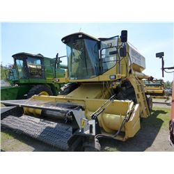 NEW HOLLAND TX66 COMBINE
