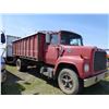 Image 1 : 1982 FORD 700 SINGLE AXLE GRAIN TRUCK