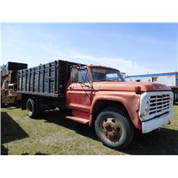 1975 FORD 600 SINGLE AXLE GRAIN TRUCK