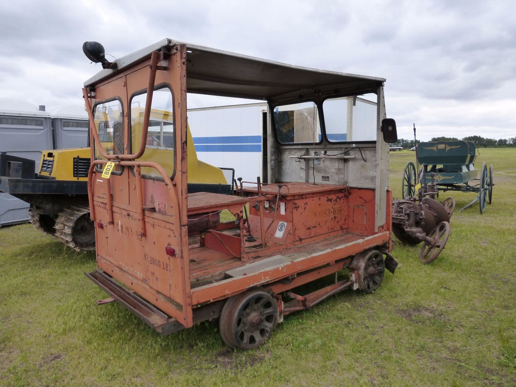 CN AIRMONT RAILROAD TRACK MACHINE