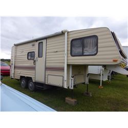 1984 KOMFORT 20' FIFTH WHEEL TRAILER