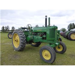 1952 JOHN DEERE G TRCTOR