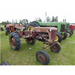 1949 FARMALL CUB TRACTOR