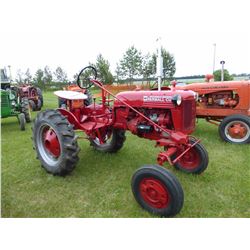 1949 FARMALL CUB TRACTOR
