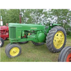 JOHN DEERE 60 TRI-CYCLE ROW CROP TRACTOR