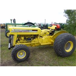 MASSEY FERGUON 2135 TURF SPECIAL TRACTOR