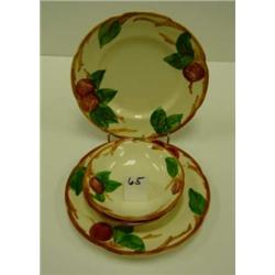 Vintage Franciscan APPLE Plates/Bowls