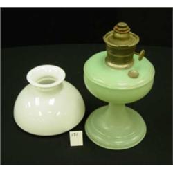 ALADDIN Oil Lamp w/Orig Shade - Green