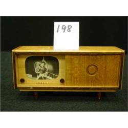 1940's Doll House TV - HiFi Combination