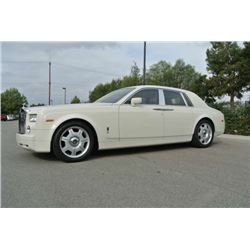 2005 White Rolls Royce Phantom