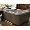 Image 2 : CAL SPA SHIMMERING LINEN ACRY 90X90, COASTAL BASE, 35 JETS, BENCH, WATERFALL CASCADE,