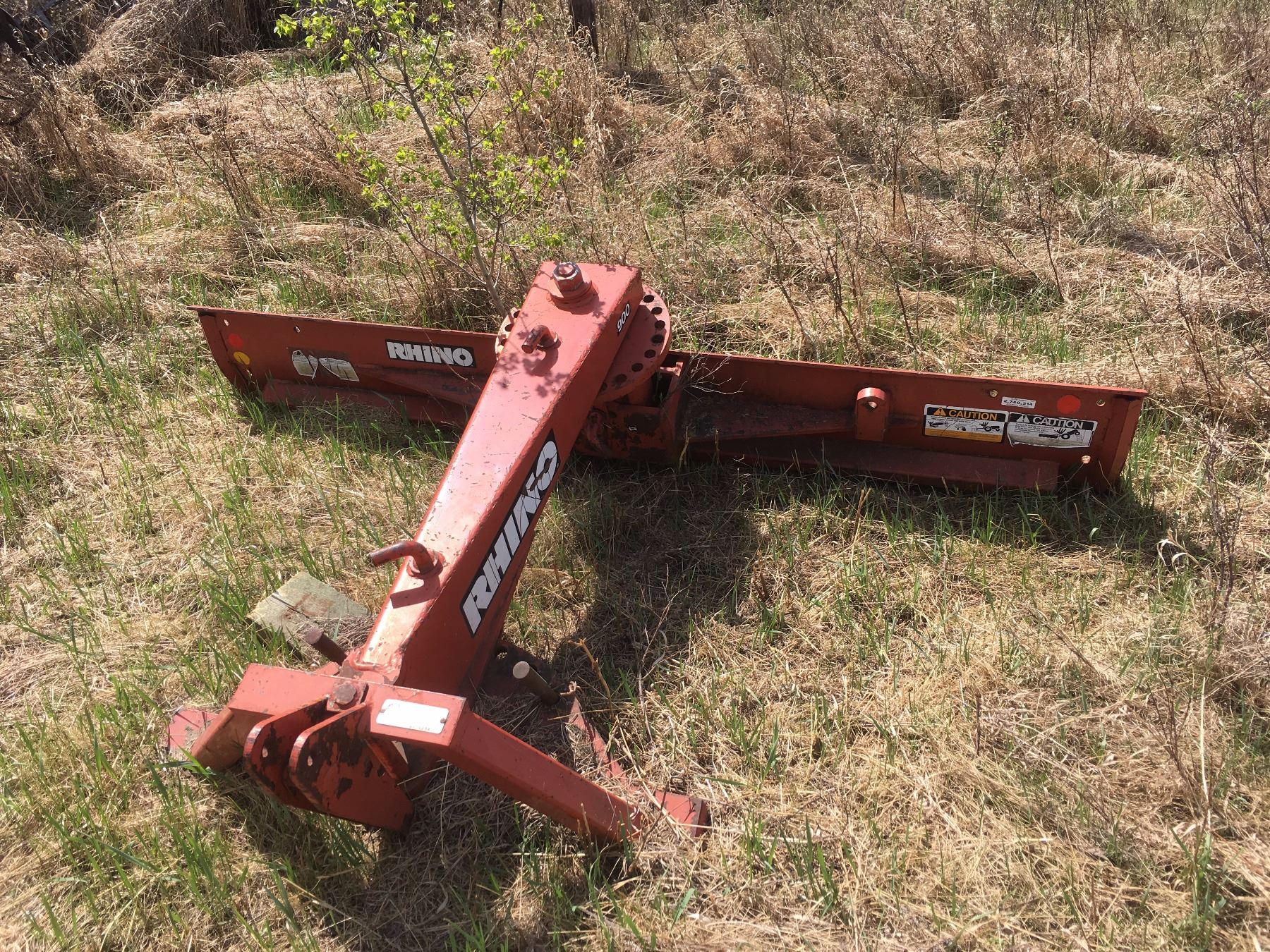 Rhino 3 PT Hitch Blade, Model 900, 8 Ft Bodnarus Auctioneering