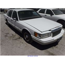 1992 - LINCOLN TOWN CAR with TX Title