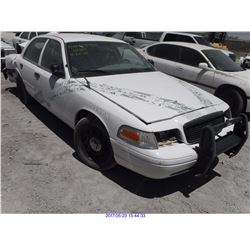 2011 - FORD CROWN VICTORIA with TX Title