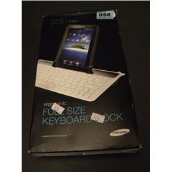 SAMSUNG GALAXY TAB FULLSIZED KEYBOARD..(pawn shop item)