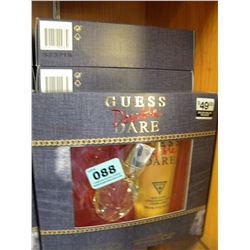 6 - GUESS BODY LOTION SET