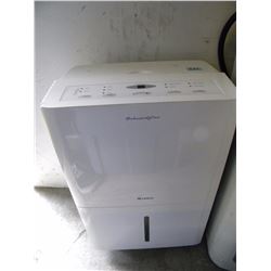 GREE DEHUMIDIFIER