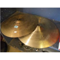 2 DRUM SYMBOLS