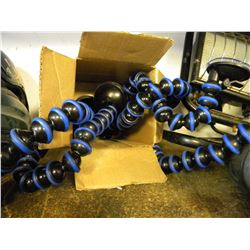 BOX OF HANDS FREE WINDOW MOUNTS