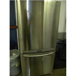 SAMSUNG STAINLESS STEEL FRIDGE 2014 USED AS DEMO SHOW HOME (WORKING)